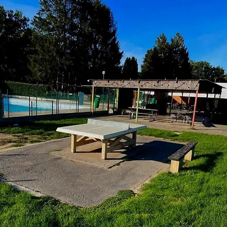 Bungalow A Kemping Yvoir