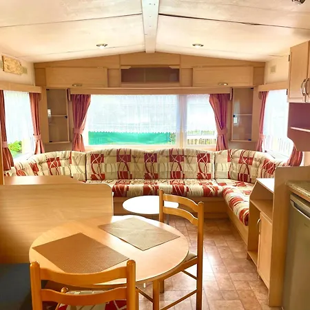 Campsite Bungalow A *